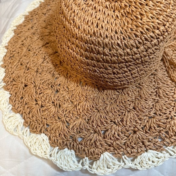 Womens Straw Summer Beach Sun Big Brim Floppy Foldable Hat Tie Bow Gardening NWT - Picture 1 of 7
